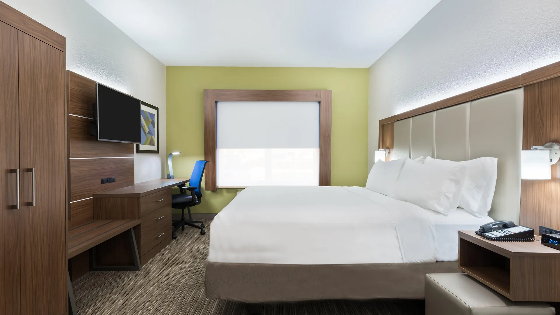 Holiday Inn Express & Suites - Columbus Airport East By Ihg 3*,  United States
