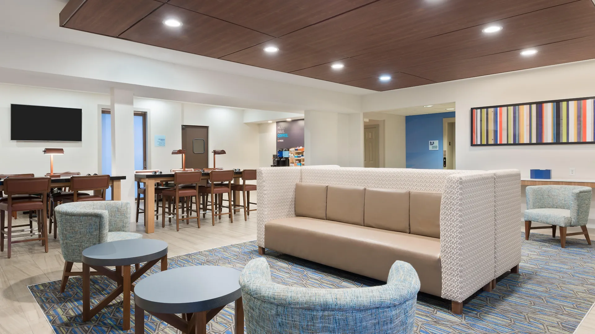 Holiday Inn Express & Suites - Columbus Airport East By Ihg Hotel
