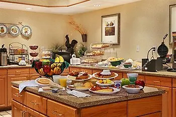 Holiday Inn Express & Suites - Columbus Airport East By Ihg