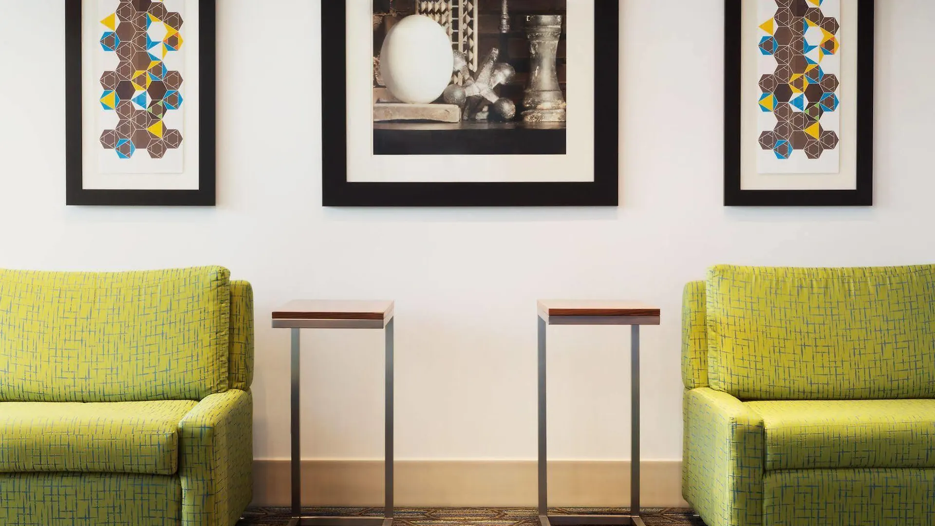 Holiday Inn Express & Suites - Columbus Airport East By Ihg